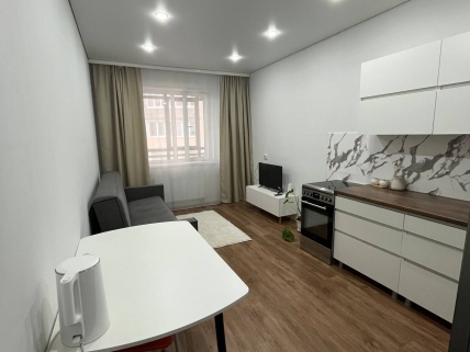 Гостиница в квартире в г. Абакан - Абакан, Абакан,ул. Кирова, 212а